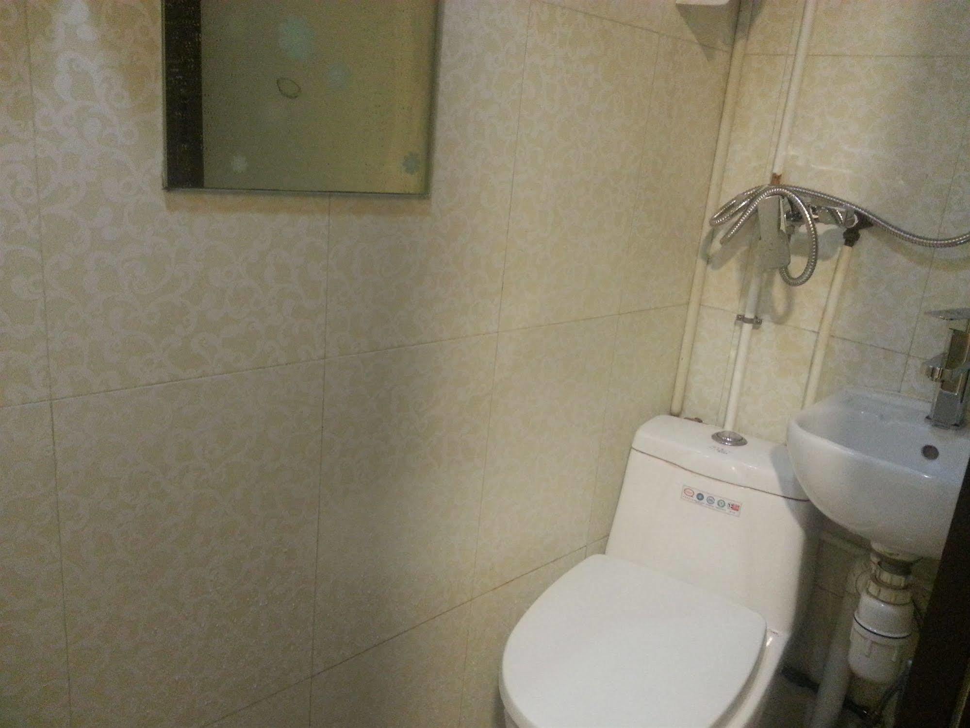 Apple Inn - Mongkok Гонконг Экстерьер фото